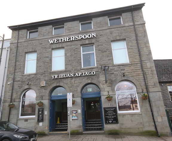 An Aberdare pub has won acclaim for the quality and standards of its toilets – in the Loo of the Year Awards 2023.